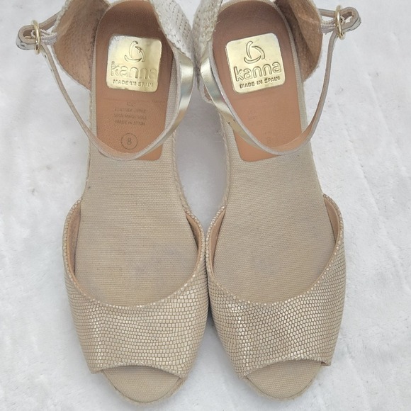 Kanna‎ Espadrille Wedge Sandals Peep Toe Ankle Strap Gold Size 38 - Picture 9 of 10
